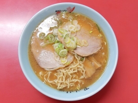 Ｗスープの醤油ラーメン