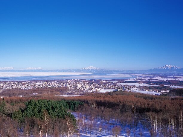 白い大陸と変貌する雄大なオホーツク海