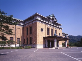 京都市美術館