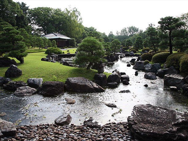 清流園