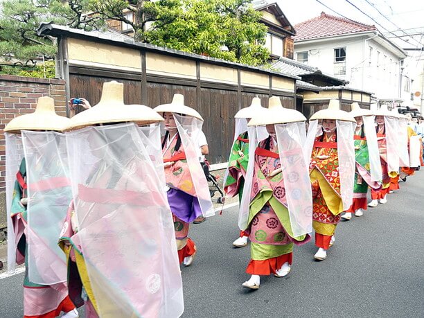 女孺