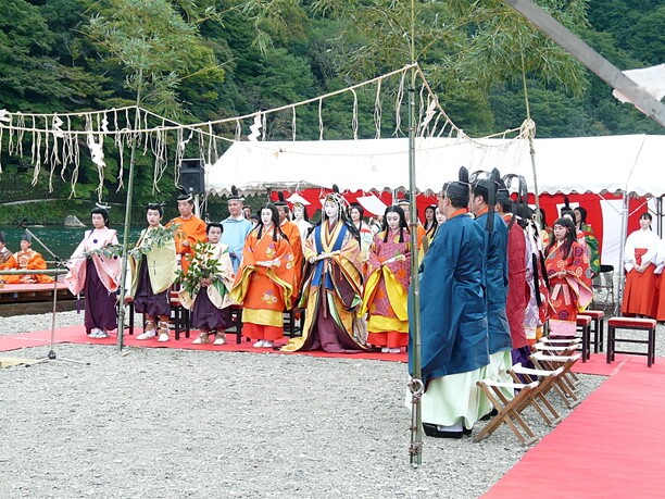 嵐山を後にする御禊の儀