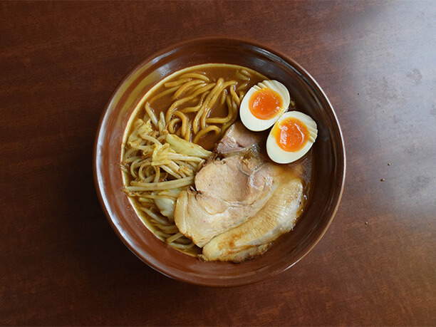 新潟を代表する濃厚味噌ラーメン