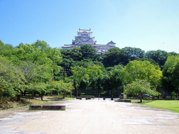 シロトピア公園から見た姫路城