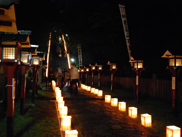 毎年7月28日にある「火祭り祭」