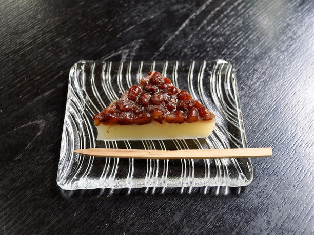 京都のお菓子として有名な水無月