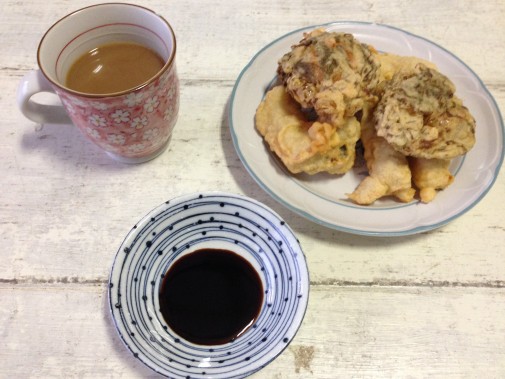 ミックス天ぷら3種とホットコーヒー