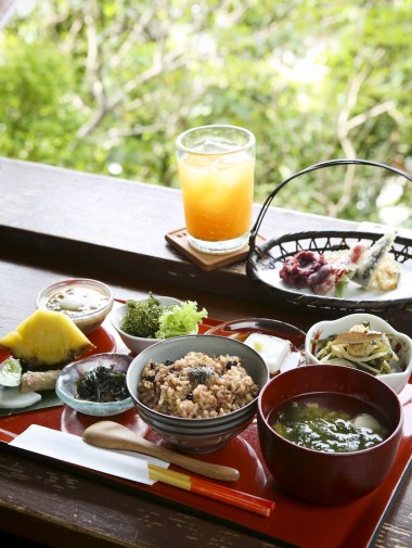 山の茶屋の料理1