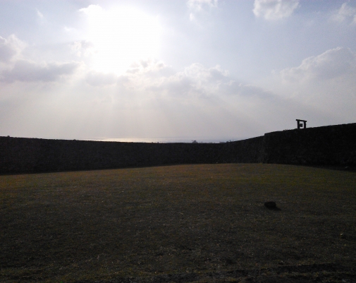 城と晴れた空