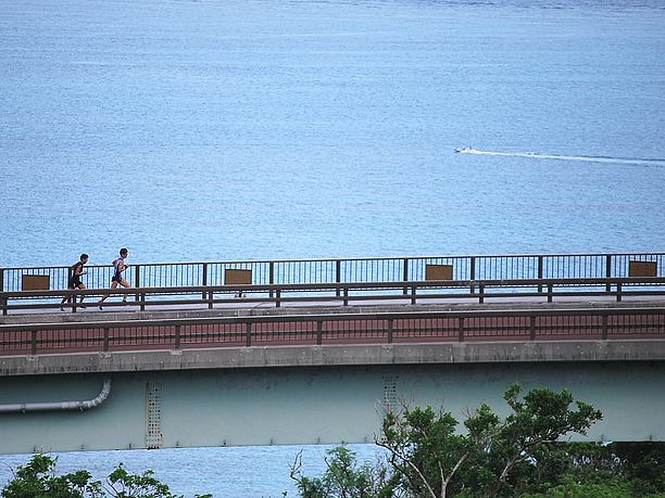 ニライカナイ橋、絶景ポイント