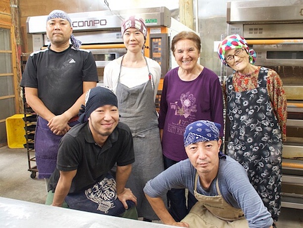 八重岳ベーカリーのスタッフの皆さん