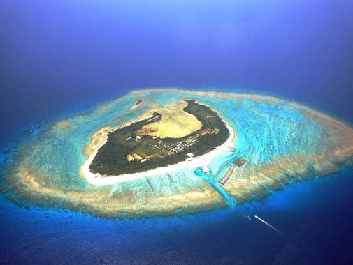 水納島全景