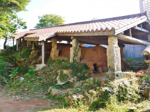 やちむん通りイメージ