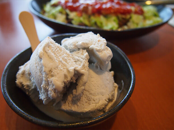 沖縄田芋チーズケーキ味のアイス