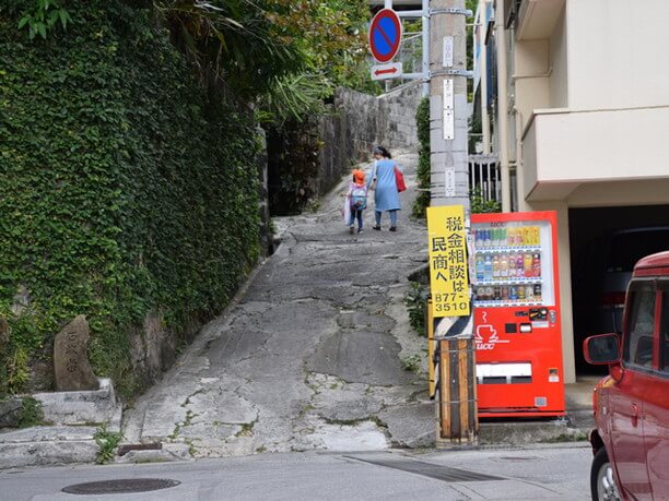 那覇市安里の住宅街