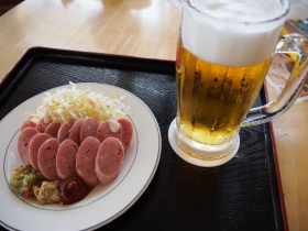 ビールとソーセージ