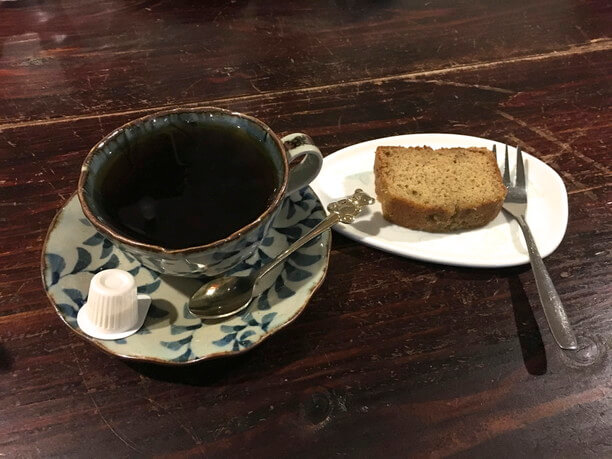 ドリンクとケーキのセット