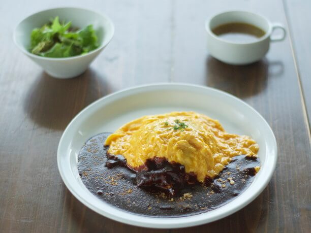 ふわふわオムライス デミグラスソースかけ