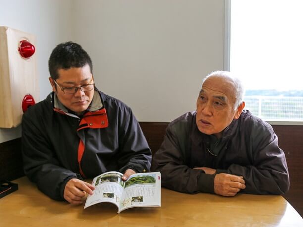 謝花隆太さんと小浦建夫さん