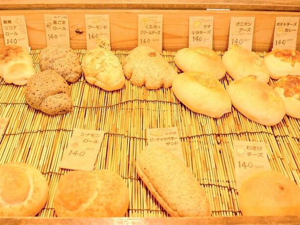 様々な天然酵母パン
