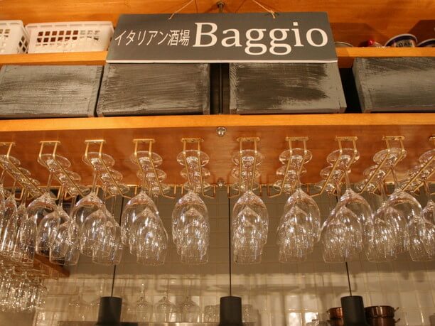 イタリアン酒場Bggio店内