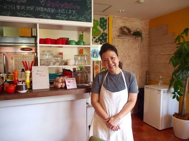 柔らかい笑顔で迎えてくれる店主の宮城光枝さん