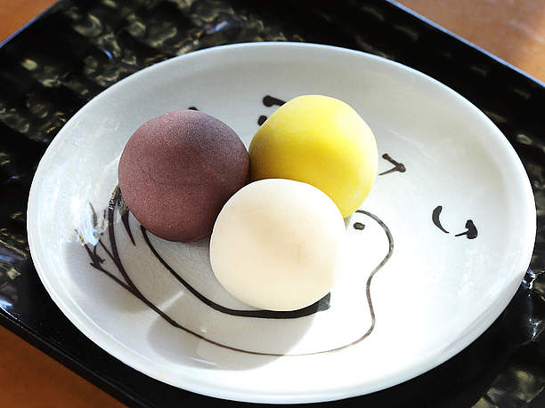 江戸時代からのロングセラー「花よりだんご」の言問団子 | J-TRIP