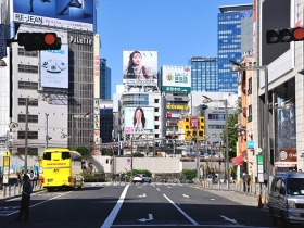 新宿の早朝風景