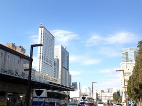 新宿駅JR高速バスターミナル