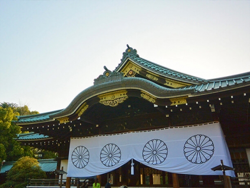 靖国神社　拝殿