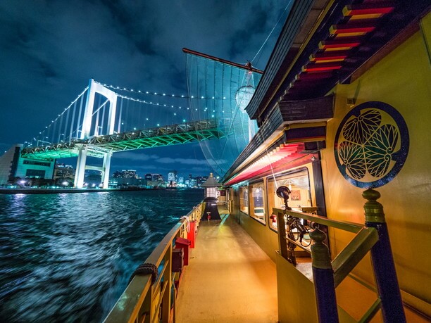 東京湾の夜景を満喫